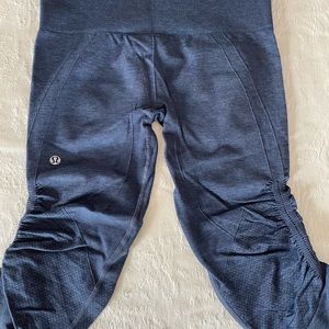 Lululemon In the Flow Crops